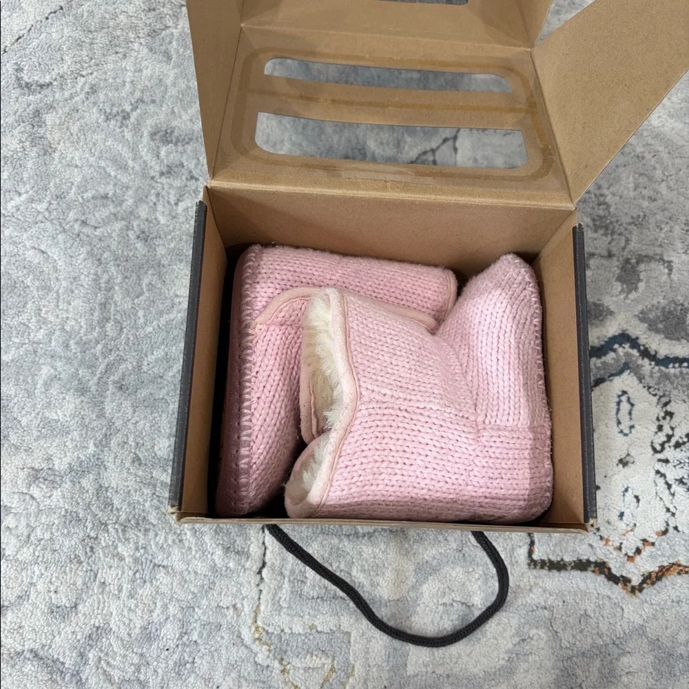 UGG baby light